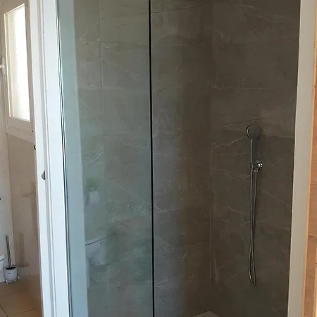 In With Pool Near