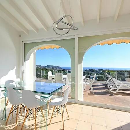 In With Pool Near Βίλα Moraira