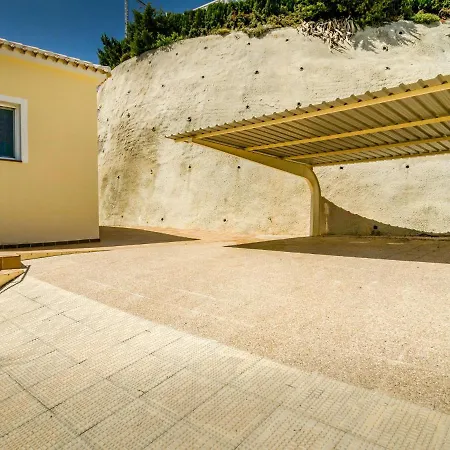 Belvilla By Oyo Casa Chloe