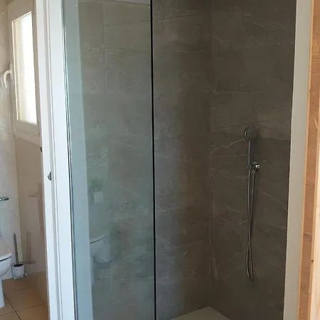 In With Pool Near *